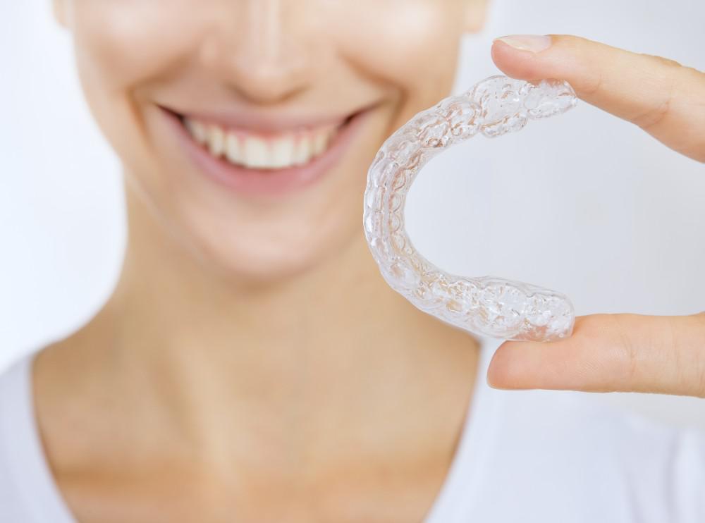 5 Helpful Tips for Taking Care of Your Clear Aligners